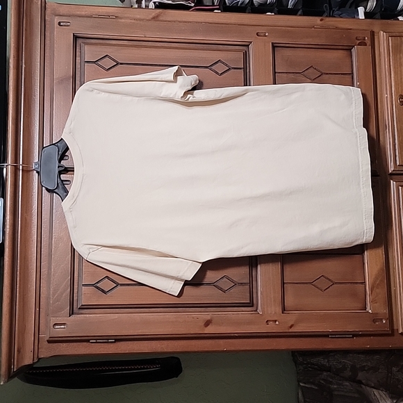 Yellowstone tshirt, lg, soft yellow/cream - Picture 4 of 4